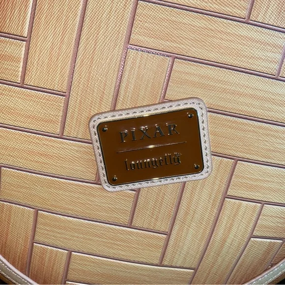 Disney-Pixar Bao Dumpling crossbody bag nwt - Picture 4 of 5